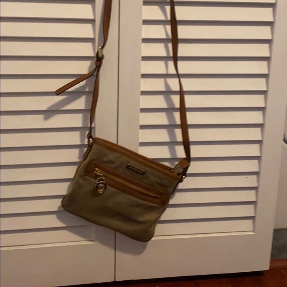 Michael Kors  vinyl Cross body